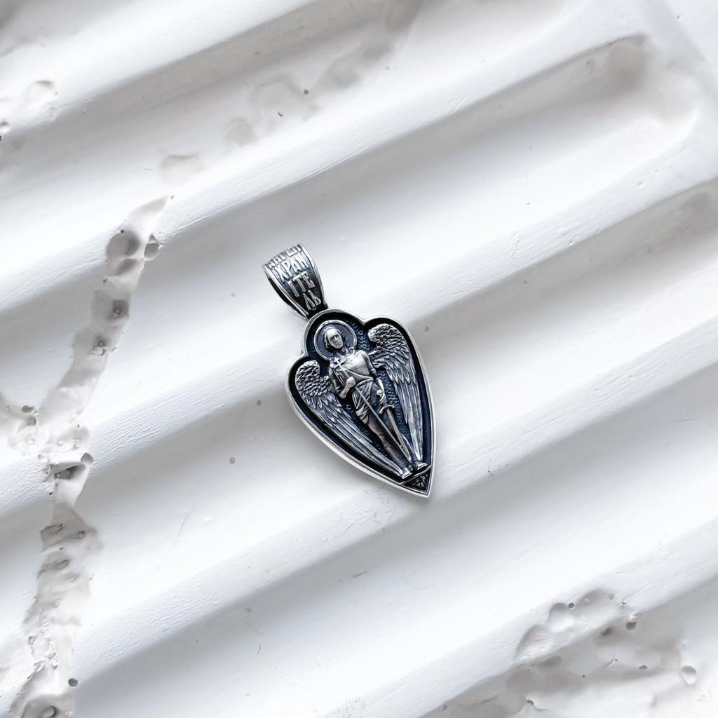 Серебряная подвеска без камней (2156536)