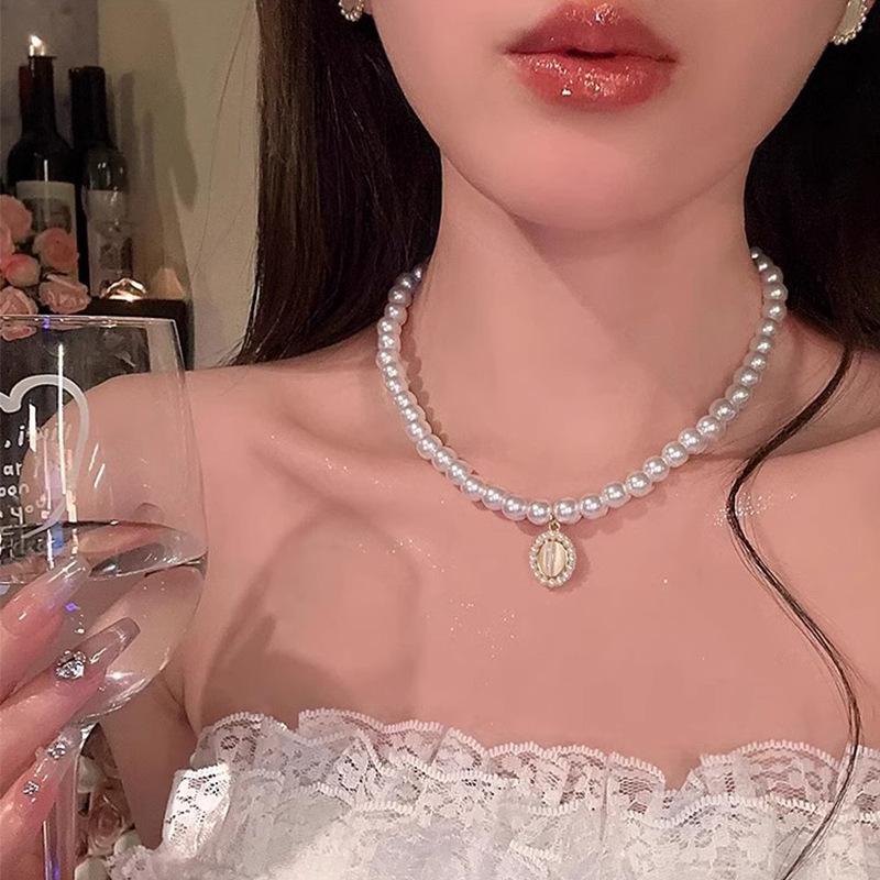 Легкая роскошь, нишевое жемчужное ожерелье, женская универсальная высококлассная цепочка на ключицу из титановой стали с бабочкой, шейная цепочка