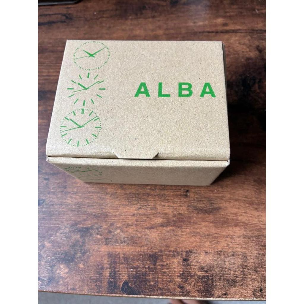 Б/у кварцевые часы ALBA с эластичным ремешком (почти новый)
