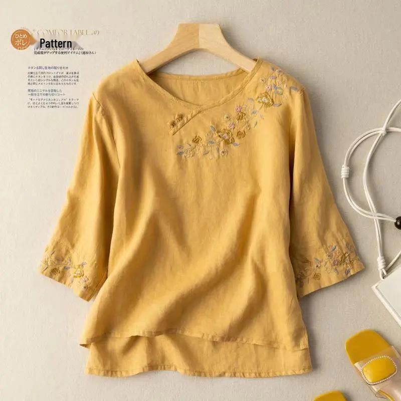 Женская хлопково-льняная футболка с вышивкой: Осень 2024 Свободный крой, Прикрывающий живот, Прилегающий круглый вырез, Рукава 3/4