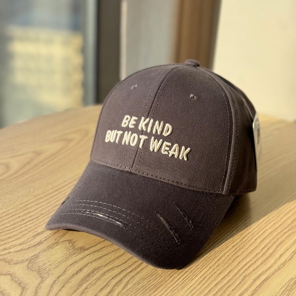 High-quality new hard-top baseball cap with three-dimensional embroidered letters, makes the face look smaller, suitable for large head sizes, sun