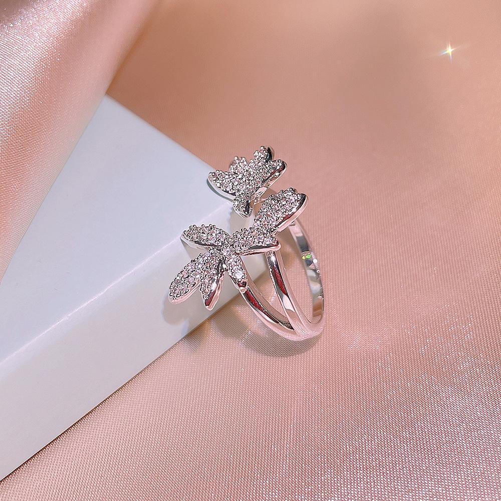 Niche Trendy Temperament Micro Inksulated Zircon Flower Ring для женщин Модное простое персонализированное кольцо с открытым ртом на указательный палец