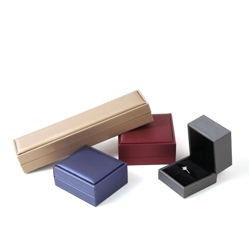 Шкатулка из высококачественной матовой искусственной кожи для колец, ожерелий и браслетов