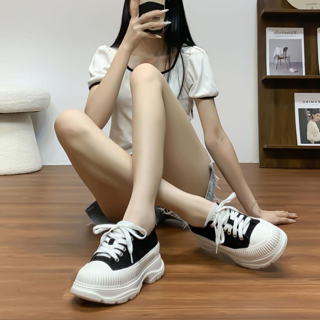 Platform-soled Muffin Shoes Women's Small Height Increase Versatile Casual Sports Shoes Women's School Style French Canvas Lace-up Women's Shoes