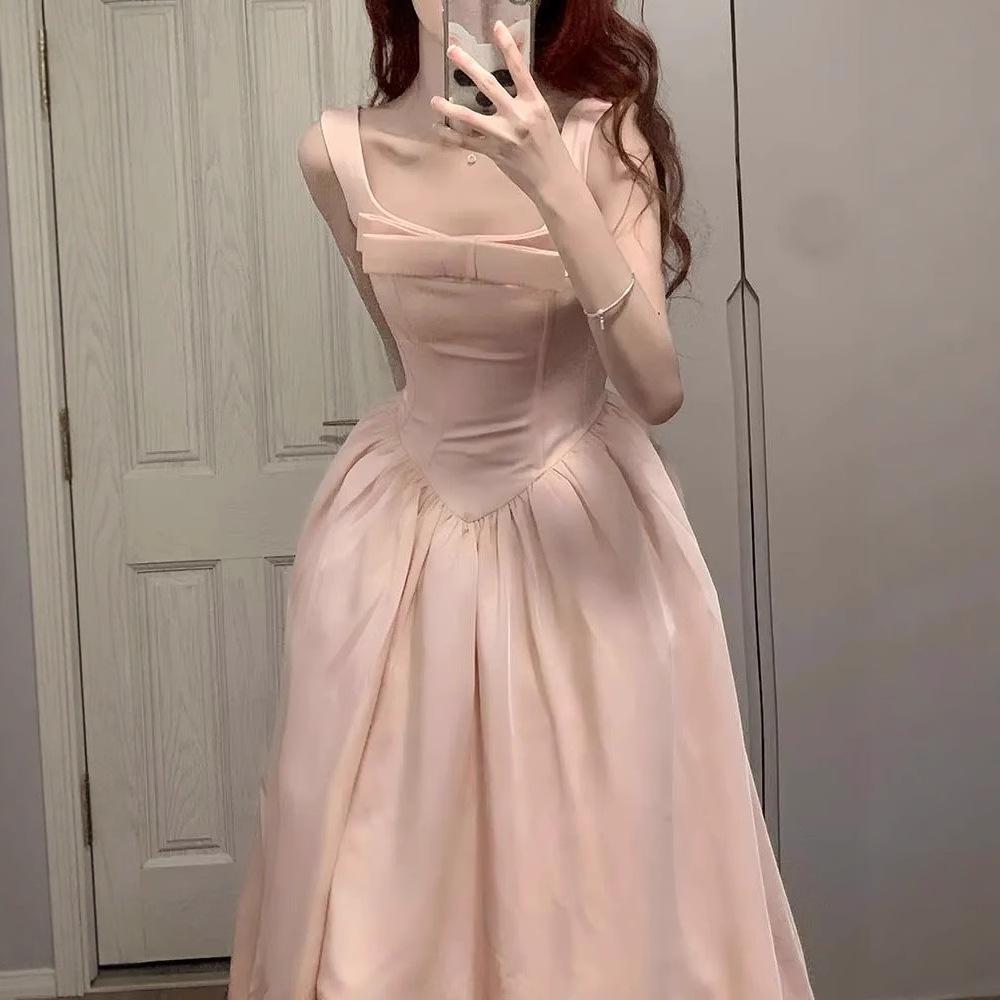 Французское розовое преппи вечернее платье А-силуэта с квадратным вырезом и завышенной талией
