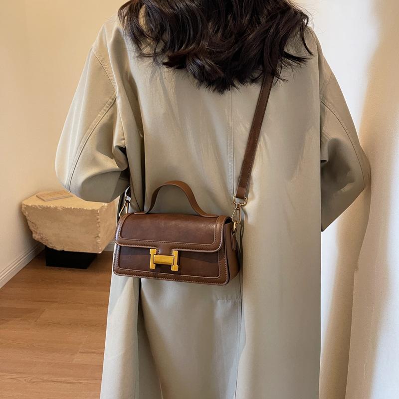 Retro Versatile Handbag Bag Fashion High Sense Small Square Bag Commuter Casual Shoulder Bag Women