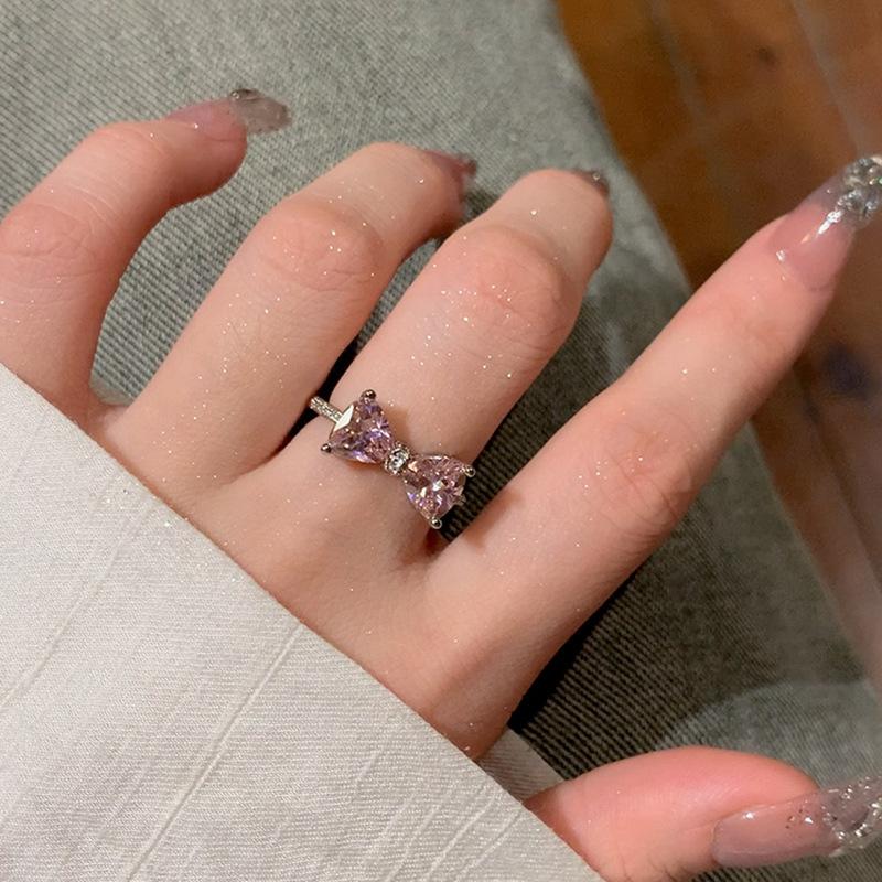 Шикарное розовое геометрическое кольцо с бриллиантом, бабочкой и бантом для женщин, модное, с регулируемой шинкой, медь