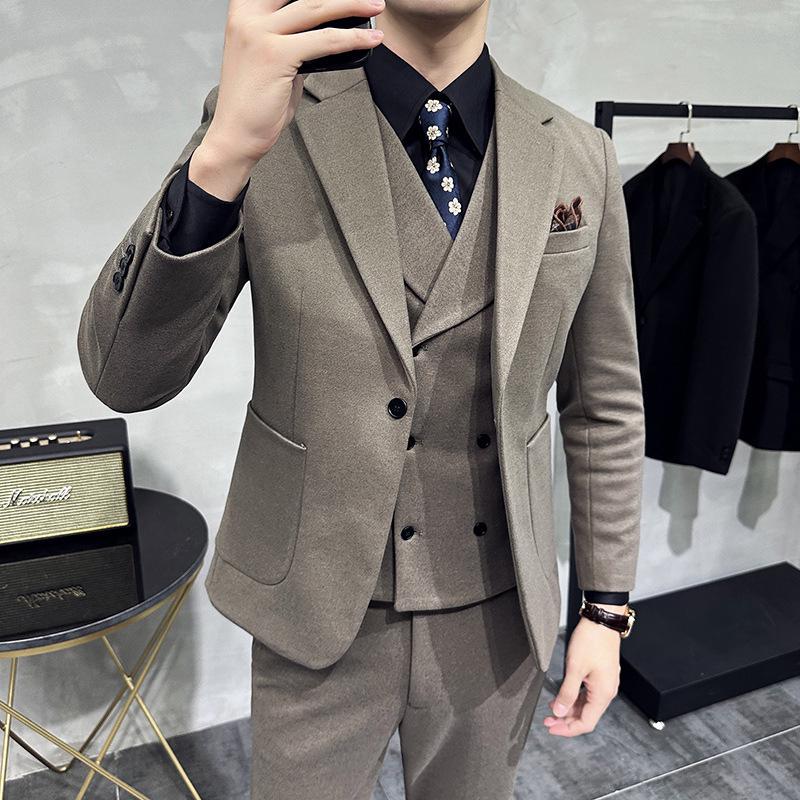 Men's Slim Fit Woolen Three-Piece Suit: One-Button, Autumn/Winter, Business/Wedding/Groomsmen.