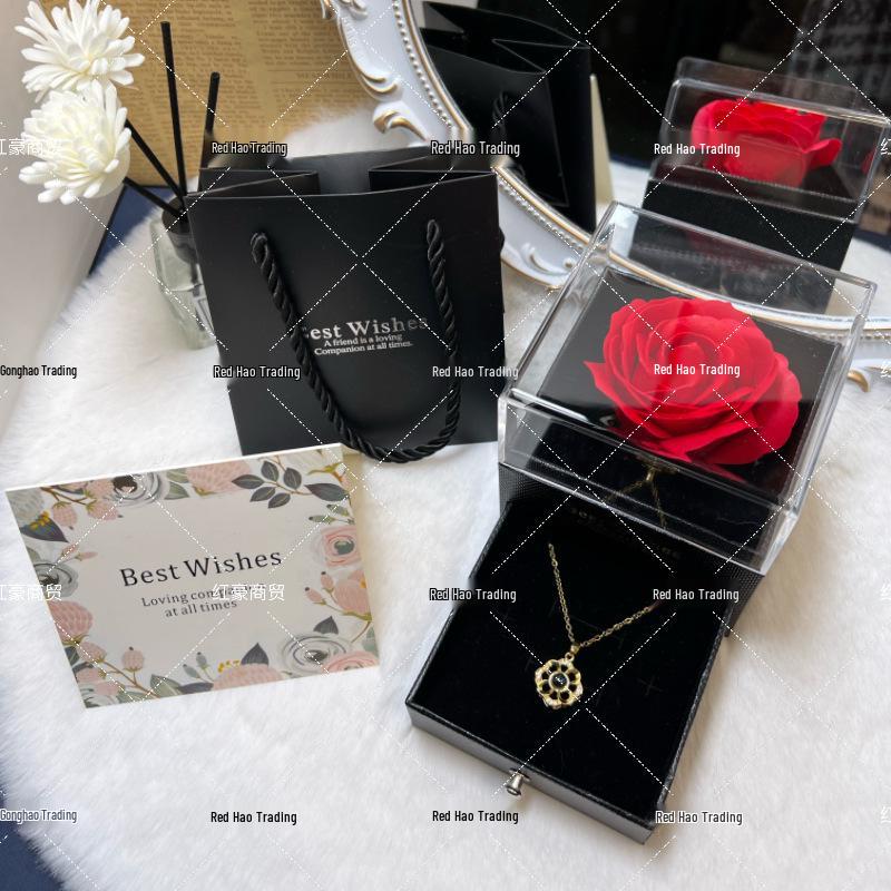 Подарочная коробка в форме сердца для розы и ожерелья: Набор из стабилизированных цветов на День святого Валентина и День матери