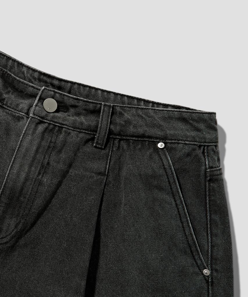 AGOD One-Pleat Wide Slub Washed Denim Bermuda Shorts [Dust Black]