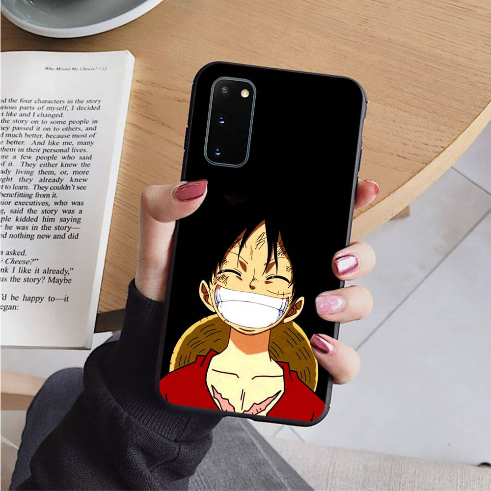 AD62 One Piece Луффи Черный Чехол для iPhone 16 15 Plus 14 13 12 11 Pro 8 7 6S SE 5S X XR XS Max Realme C30 C33 C31 9I Huawei Y8P Y9 Мягкий Чехол