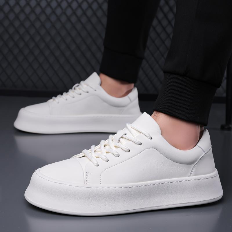Fashion Comfortable Casual Skateboard Shoes Men Solid Leisure Sneakers Non-Slip Lightweight Male Walking Shoes All-match New Men Shoes