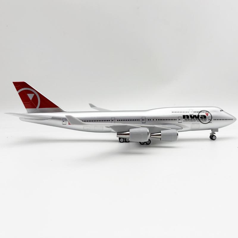 Модель самолета Boeing 747 авиакомпании Northwest Airlines, 30 см, цельнолитая