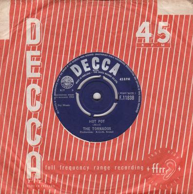 7-дюймовая пластинка TORNADOS - Hot Pot F11838 Decca 1964 Великобритания Рок Б/У