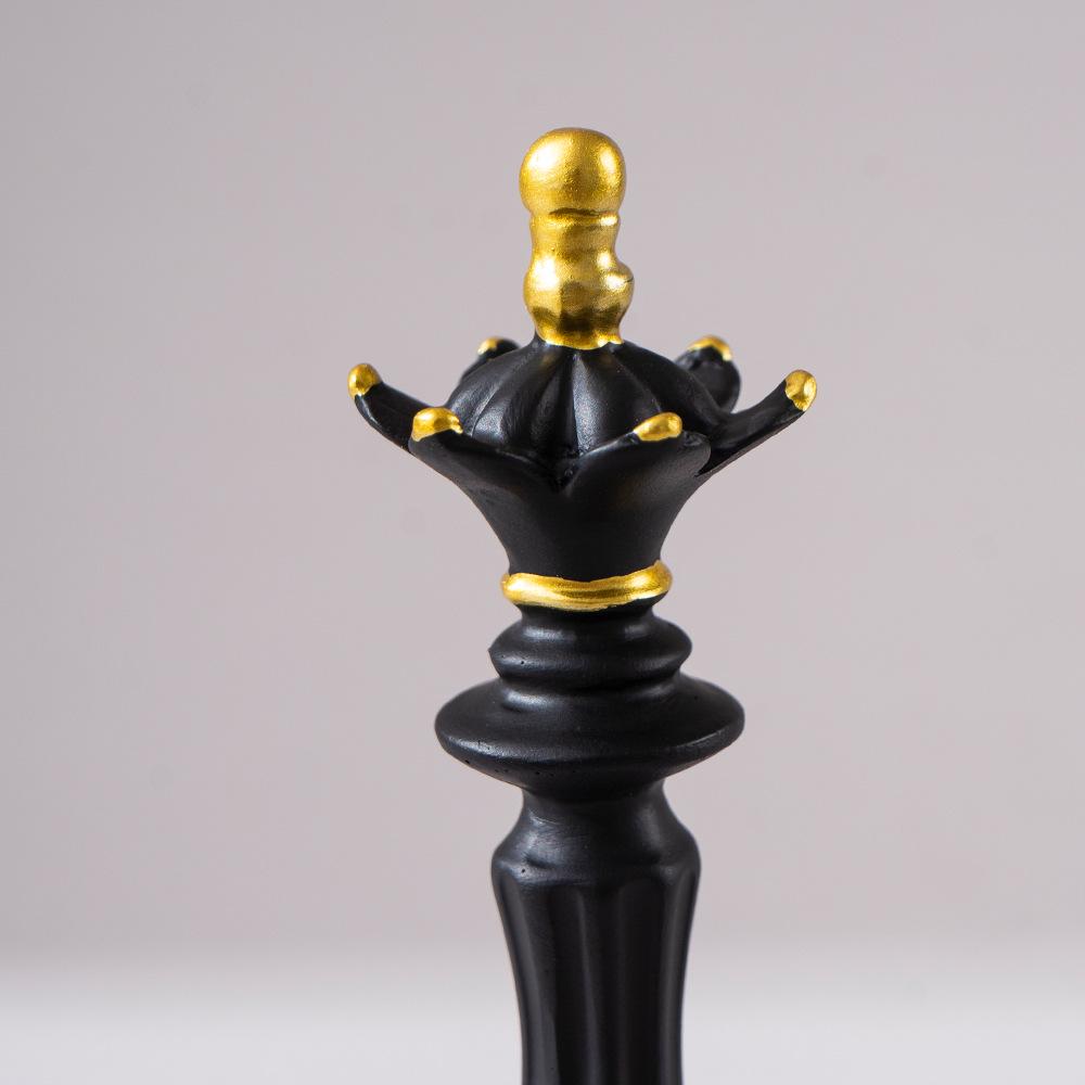 Маленькое международное шахматное смоляное украшение - Настольный декор с фигурами короля, ферзя и коня