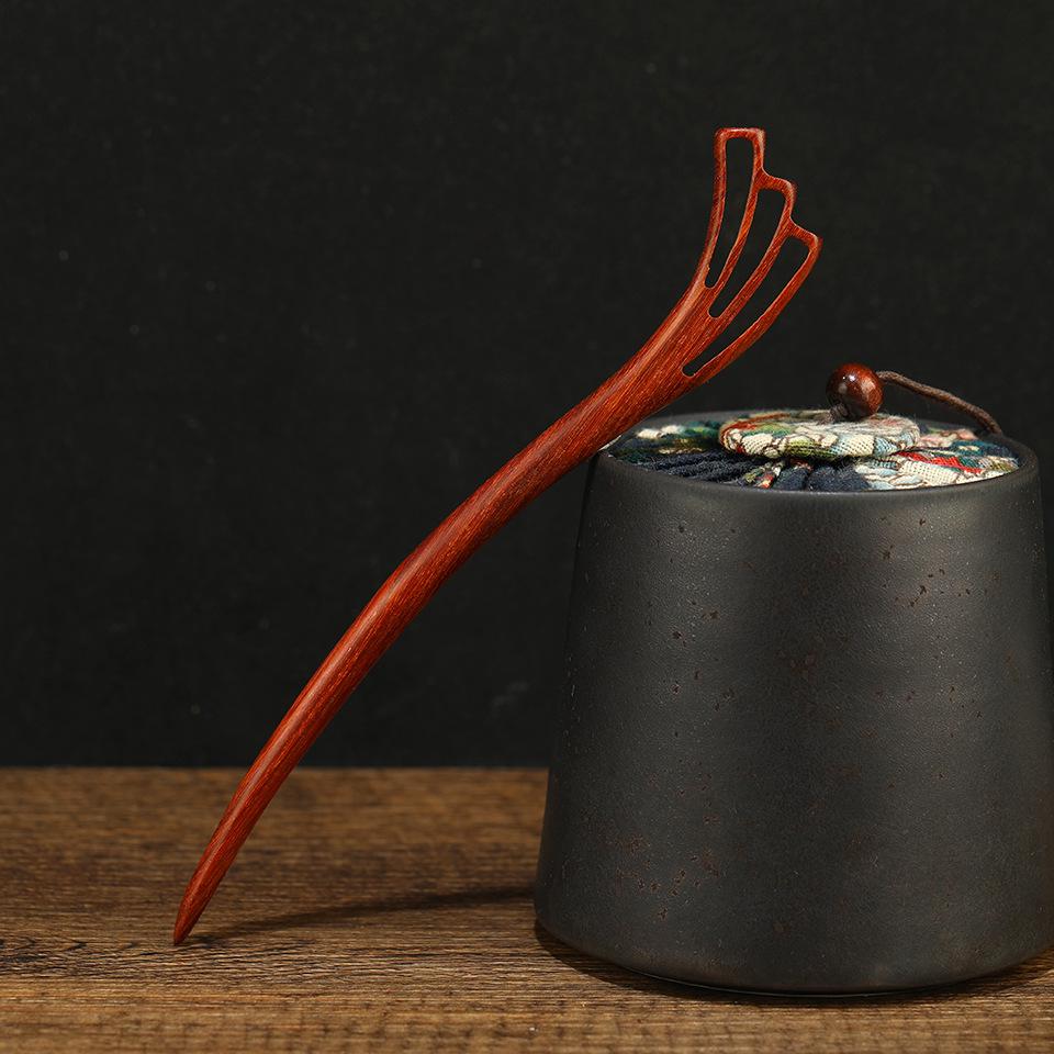 Заколка из красного сандалового дерева для прически-пучка: Элегантный древнекитайский стиль