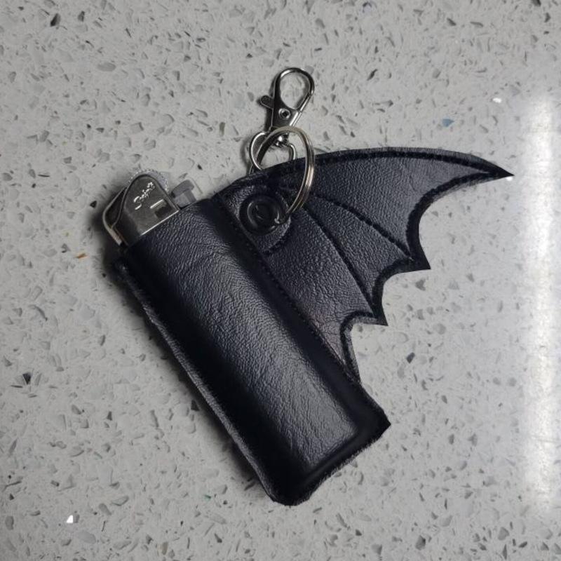 Bat Lip Balm Holder Lighter Case Keychain Pu Leather Wing Design Punk Style Pendant Accessories Lighter Protective Leather Case