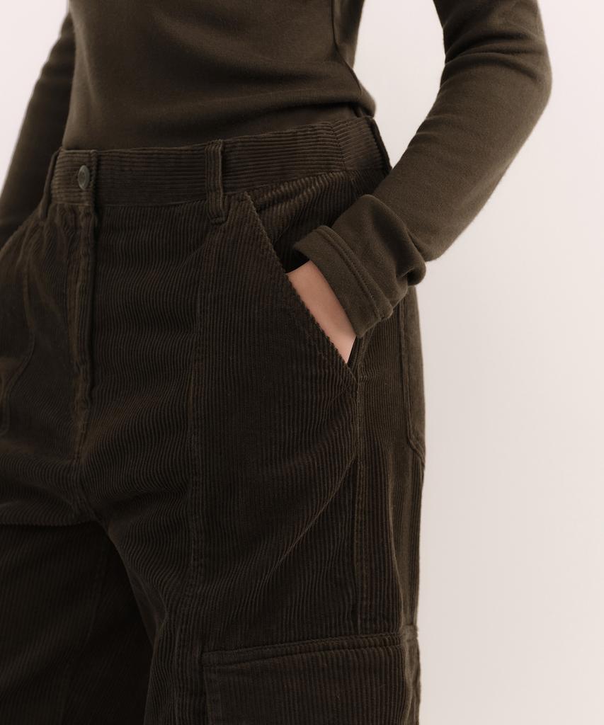 MUSINSA STANDARD WOMAN 8W Corduroy Wide Cargo Pants [Dusty Khaki]