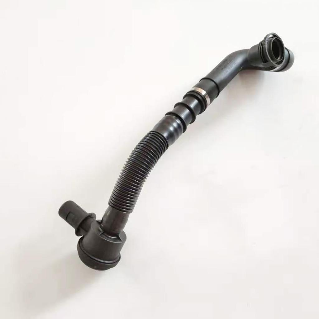 BMW E70/F01 Патрубок наддувочного клапана 13717594721