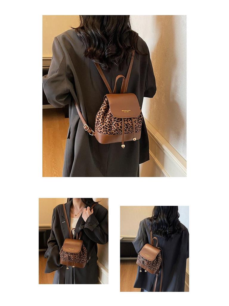 Leopard Print Vintage Small Backpack - Fashionable and Versatile Women's Bag for Autumn/Winter 2025.