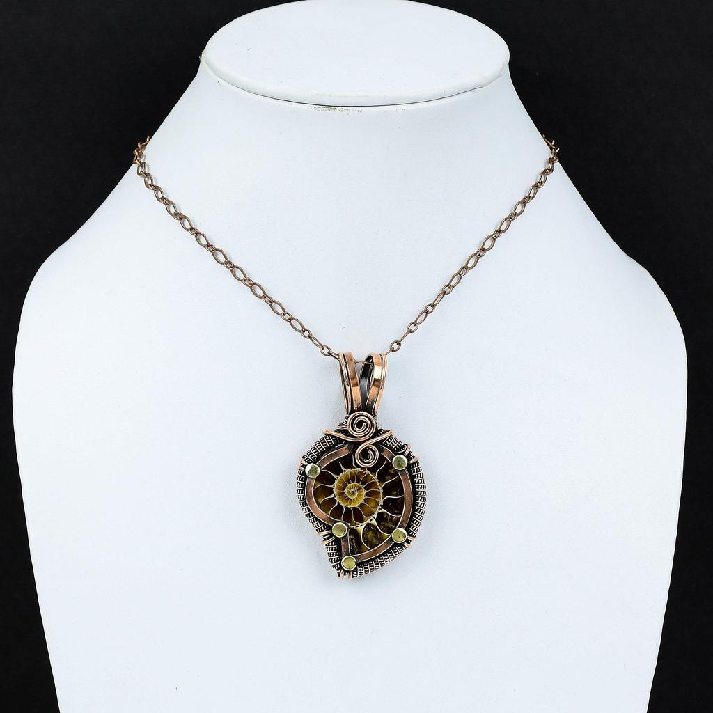Аммонит Драгоценный камень Чистая медная проволока Обернутая ювелирная подвеска ручной работы
