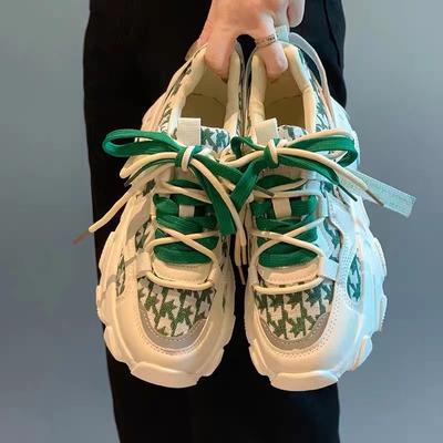 Женские модные массивные кроссовки, туфли без шнуровки для папы, дышащие удобные кроссовки на платформе для женщин, прогулочная обувь на толстой подошве