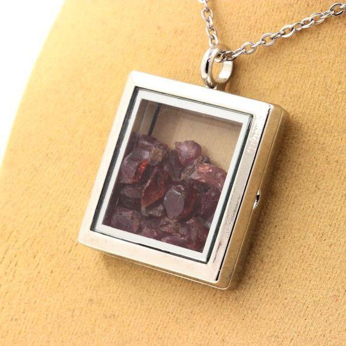Stones and Minerals. Raw Rhodolite Garnet Necklace. Square Model. Color Silver.
