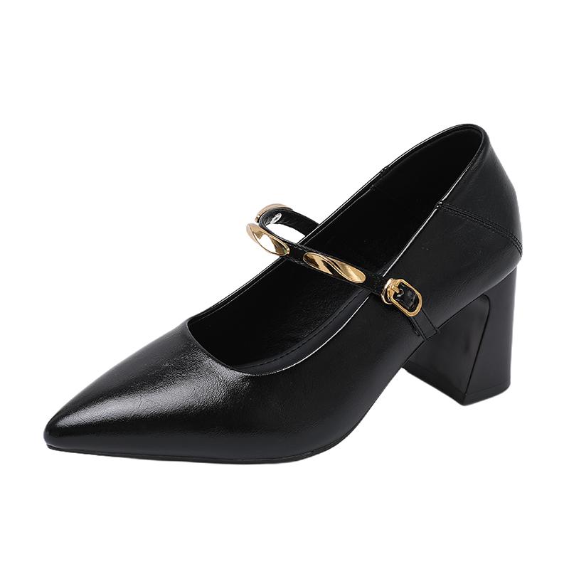 Мода Новая французская модель туфель-лодочек с острым носком и массивным каблуком для женщин, украшенная ретро металлической бретелькой через плечо и неглубоким вырезом.