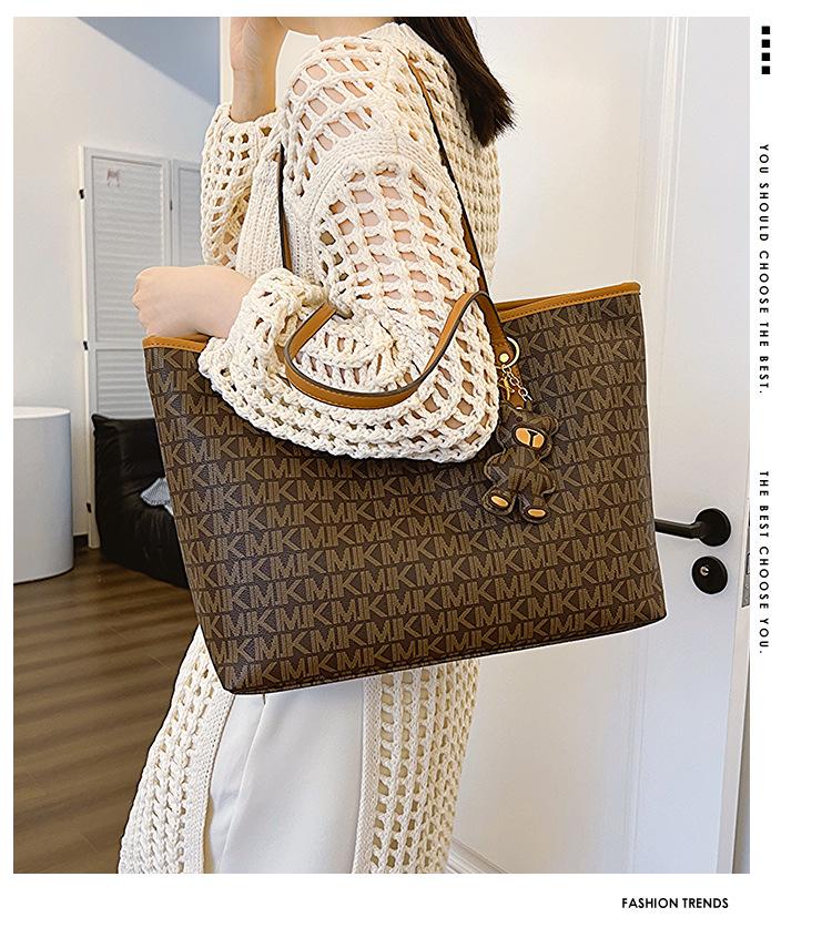 2025 Trendy Retro Women's Tote: Versatile, Large Capacity Shoulder Handbag