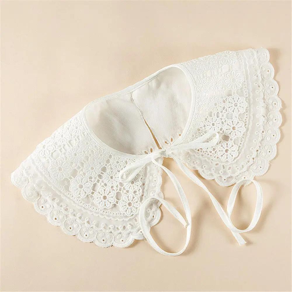 1PC Fashion Women Cotton Fake Collar Sweet Floral Lace Shawl Lapel Blouse Top Detachable Shirt False Tie Clothes Accessories
