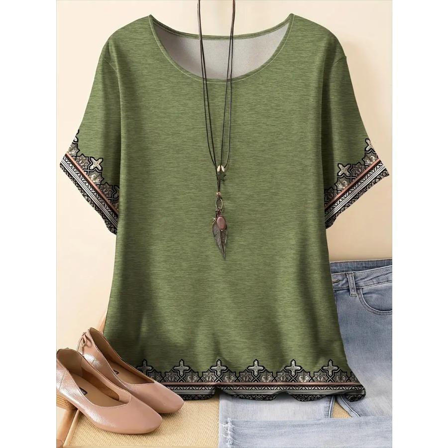 Plus Size Floral Print T-Shirt - Relaxed Fit, Vibrant Pattern, Short Sleeve, Women, Spring and Summer Outings, Womens Plus Size Clothing