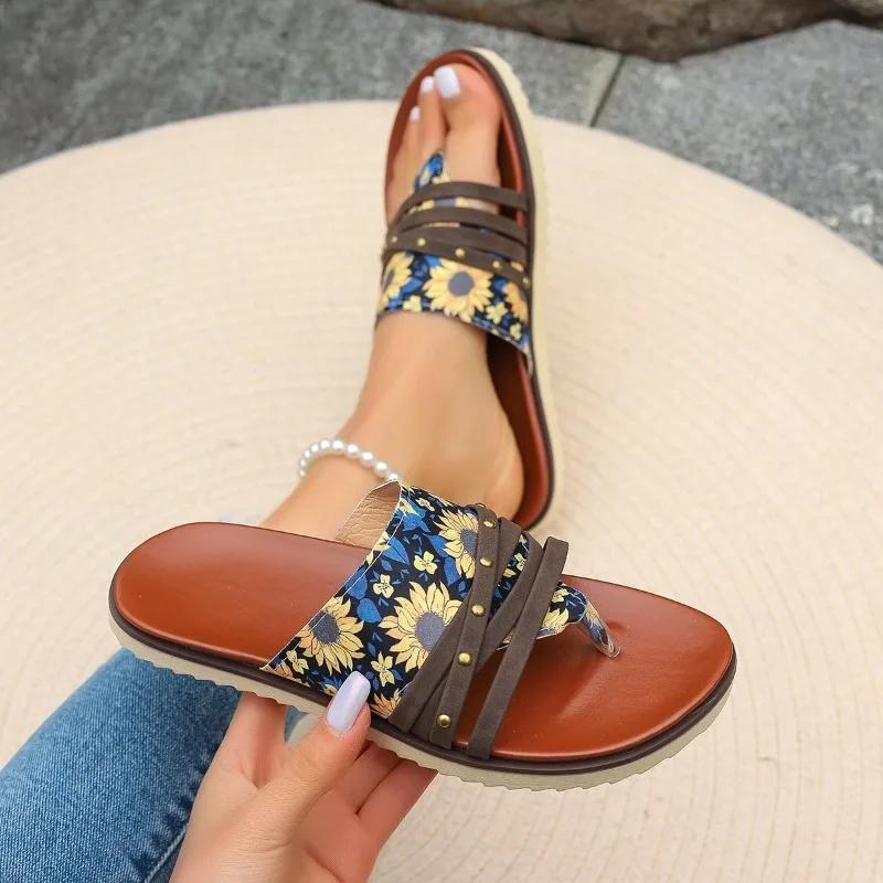 Распродажа модной женской обуви 2024 года, женские тапочки с защипнутым носком, летние римские разноцветные повседневные пляжные тапочки на плоской подошве большого размера