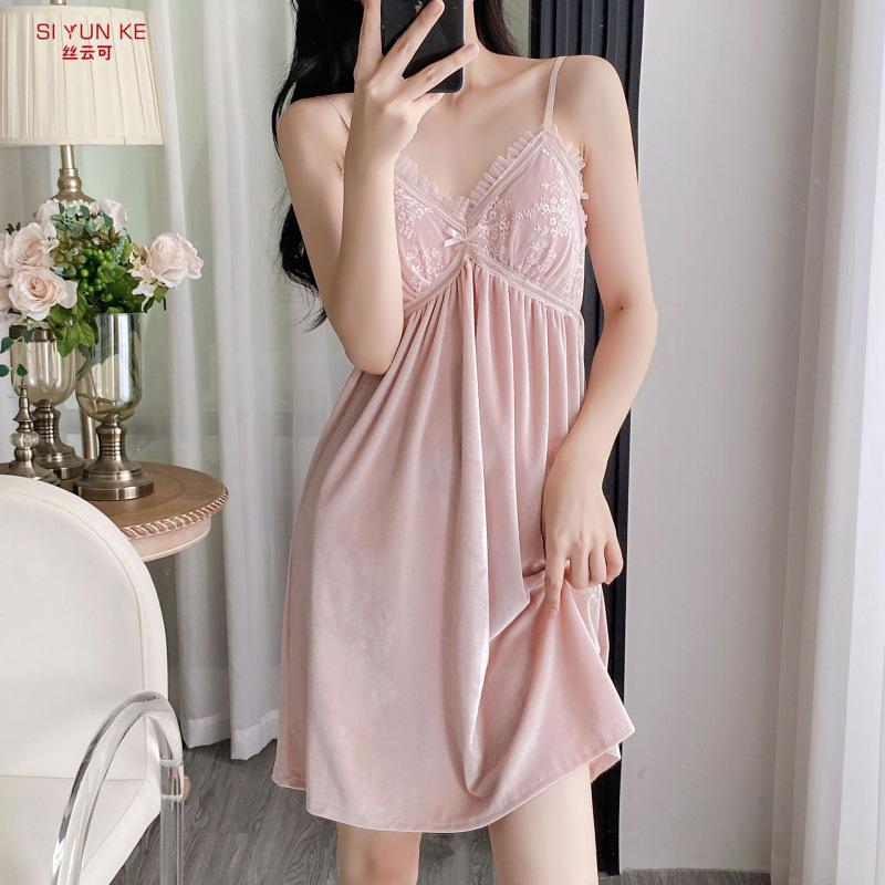 New golden velvet sexy nightdress robe women's autumn and winter pajamas eyelash lace splicing loungewear two-piece set with chest pad