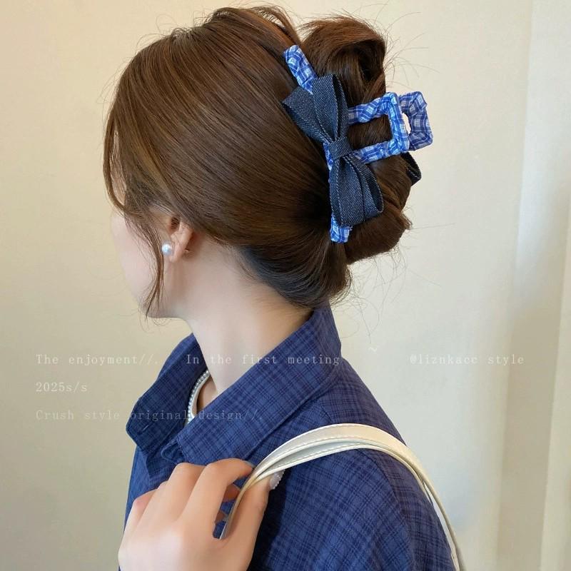 Korean Polka Dot Bow Claw Hair Clip - High-End Cloud Bubble Design for Women