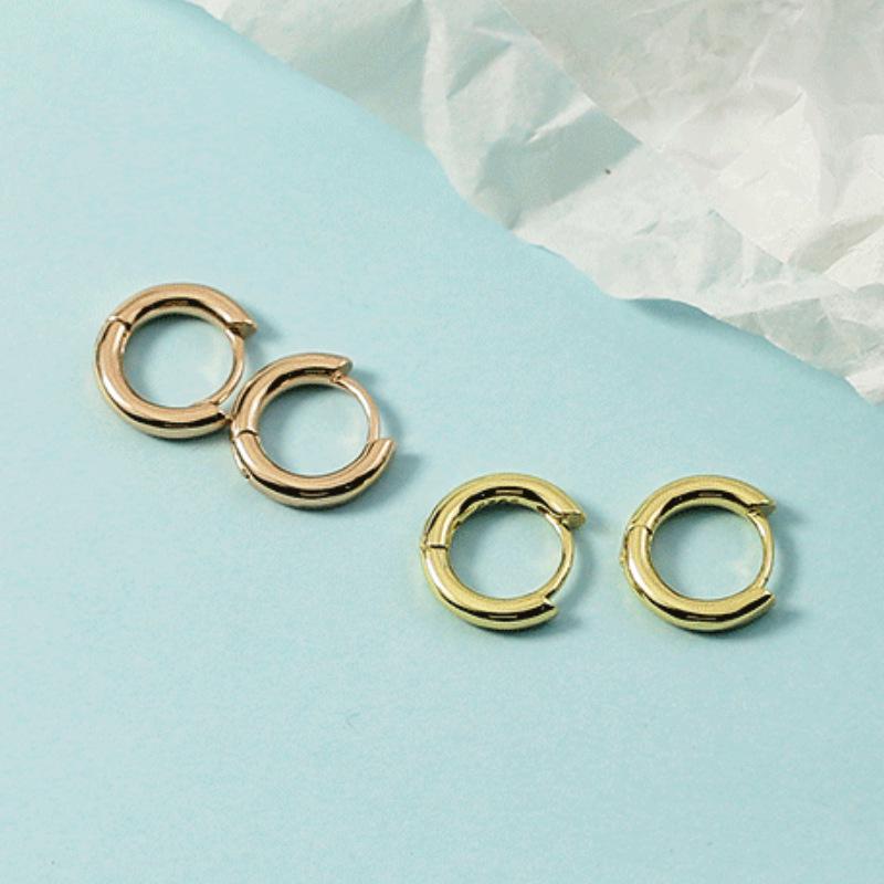 Minimalist Gold Circle Ear Hoops and Cuffs In European and American Style