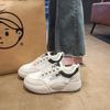 2025 новые весенне-осенние белые туфли корейская версия модных студенческих женских сетчатых туфель дышащие и увеличивающие рост повседневные спортивные на шнуровке