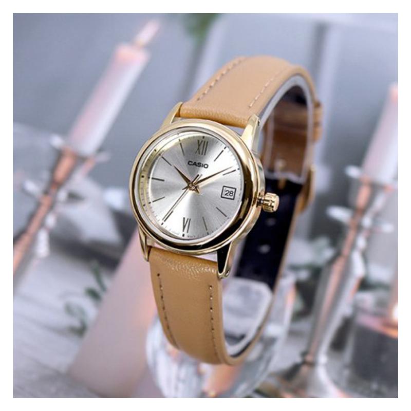Casio CASIOSTANDARD серия простой маленький круглый часы деловой повседневный универсальный маленький циферблат индикация даты кварцевый механизм кожаный ремешок LTP-V002GL-7B3