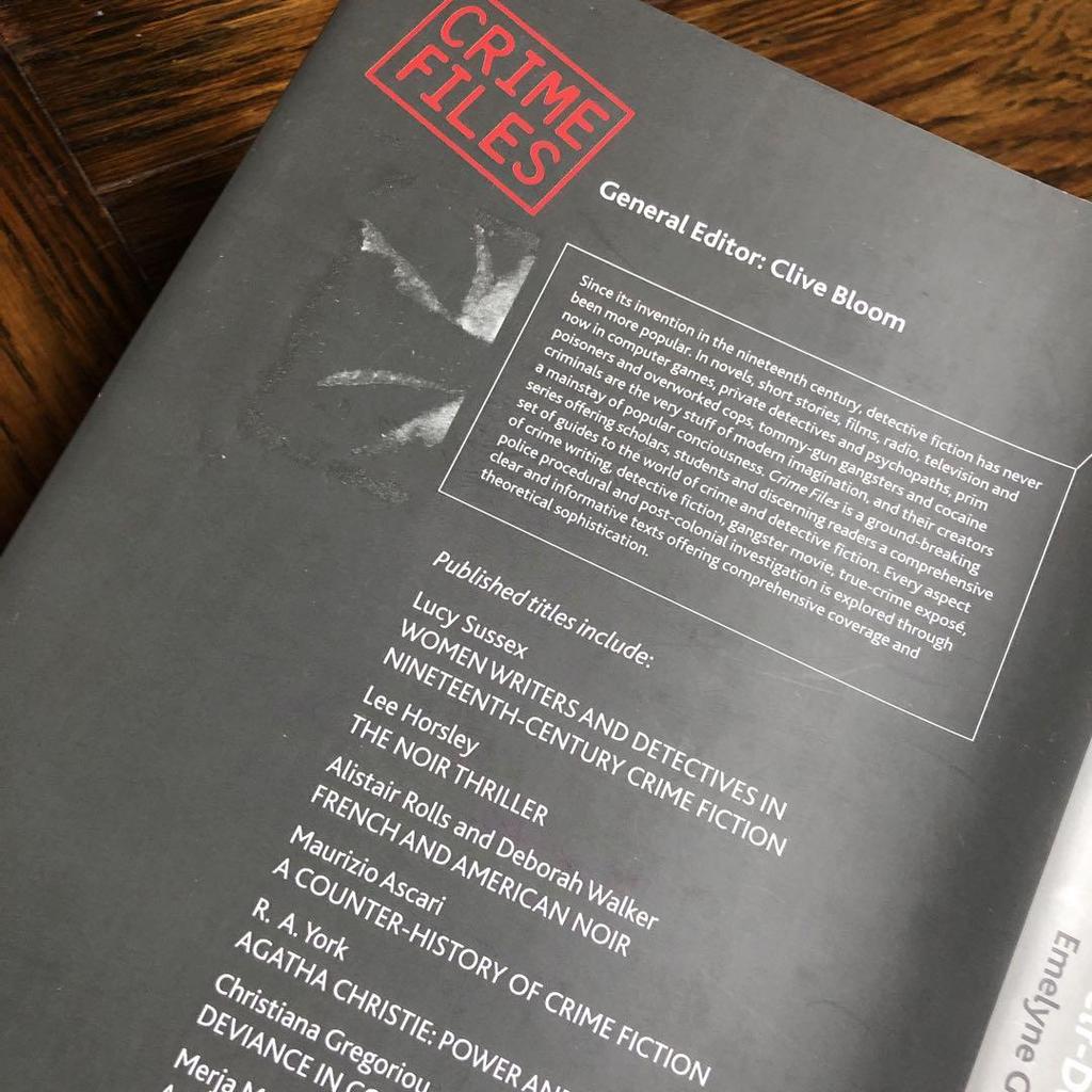 [Б/У] Мужественность, преступность и самооборона в викторианской литературе Эмелин Годфри