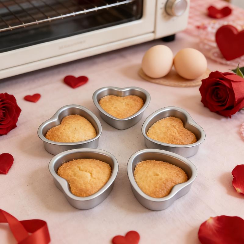 3 Inch Heart Shaped Cake Pan Mold Solid Bottom Aluminum Alloy Chocolate Cake Pan Silver Tin Baking Mold Mould