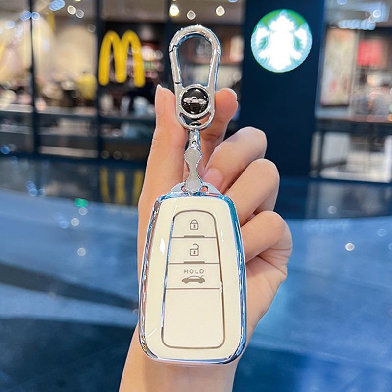 Женские брелоки для Toyota: Corolla, Camry, Levin, Avalon, Highlander, RAV4 и CHR.
