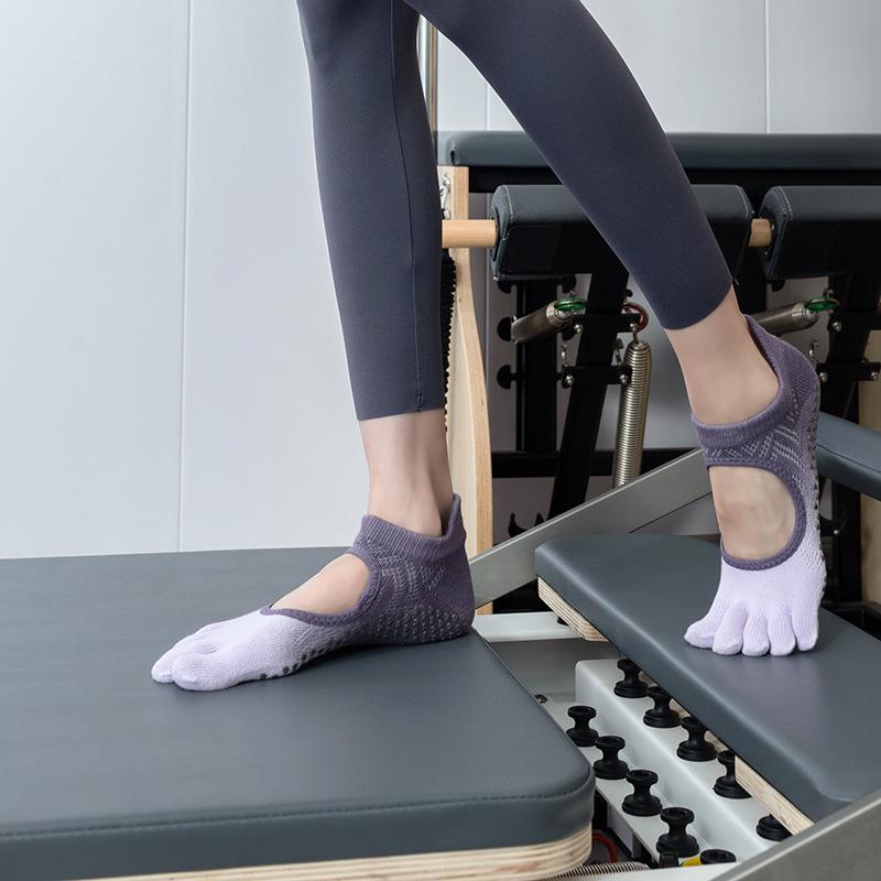 Носки ToeSox с открытой спиной, нескользящие, для йоги и пилатеса, с пятью пальцами — всесезонное качество