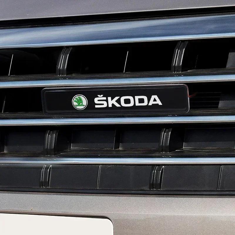 HLLQ9 1/2PCS Car Decorative Light LED Front Hood Grille Emblem Badge Decor For Skoda Octavia Fabia RS Kamiq Kodiaq Rapid SCALA Superb