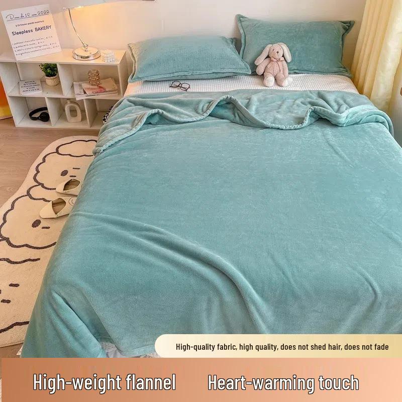 Двустороннее фланелевое одеяло: Идеально для общежитий, кондиционирования воздуха, диванов и использования мамой и ребенком.