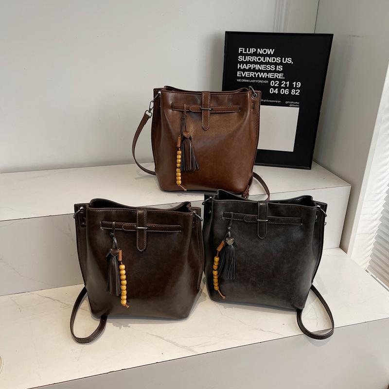 Женская сумка кроссбоди на одно плечо большой вместимости, ретро, повседневная и универсальная сумка-тоут для通勤