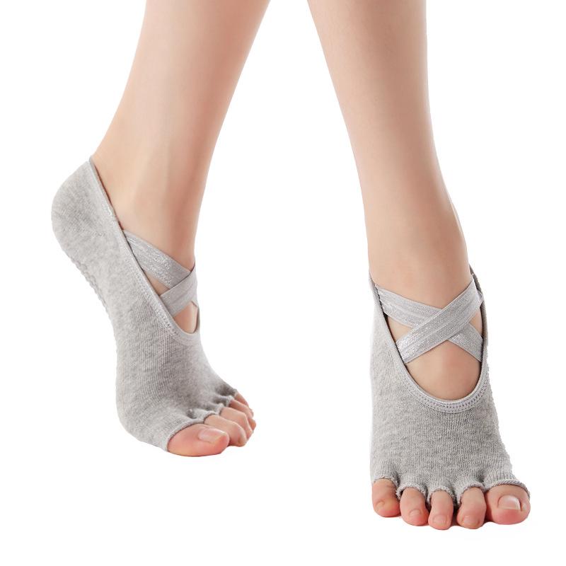 Носки для йоги с открытыми пальцами против скольжения