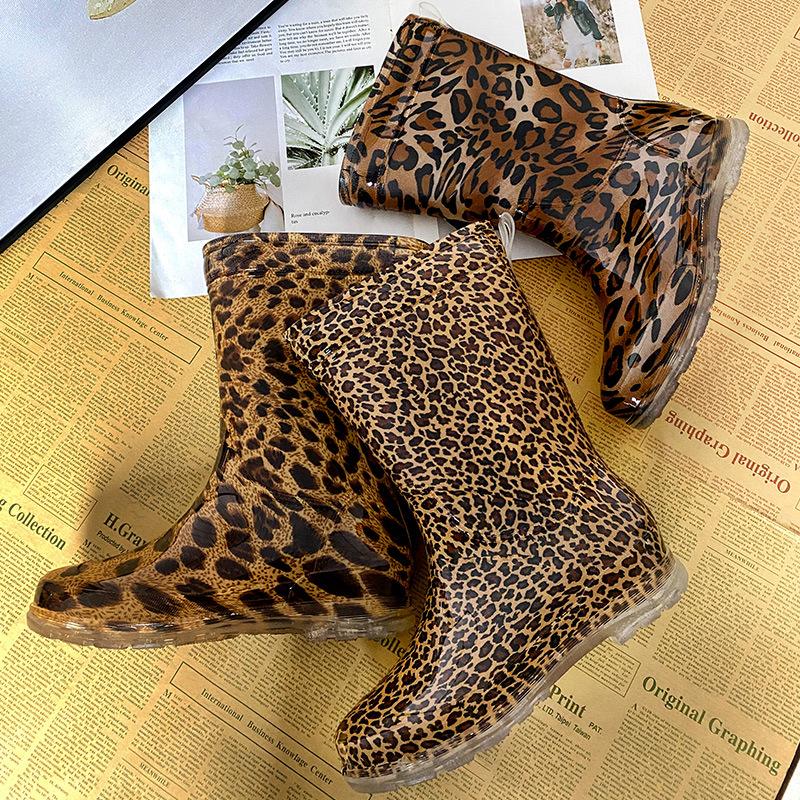 Женские дождевые туфли носят африканский леопардовый принт, дождевые сапоги средней длины, водонепроницаемые сапоги, женские дождевые туфли