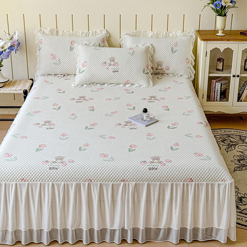 Bed skirt style mica bean cooling mat, washable lace style ice bean bean ice silk cooling mat set of three pieces
