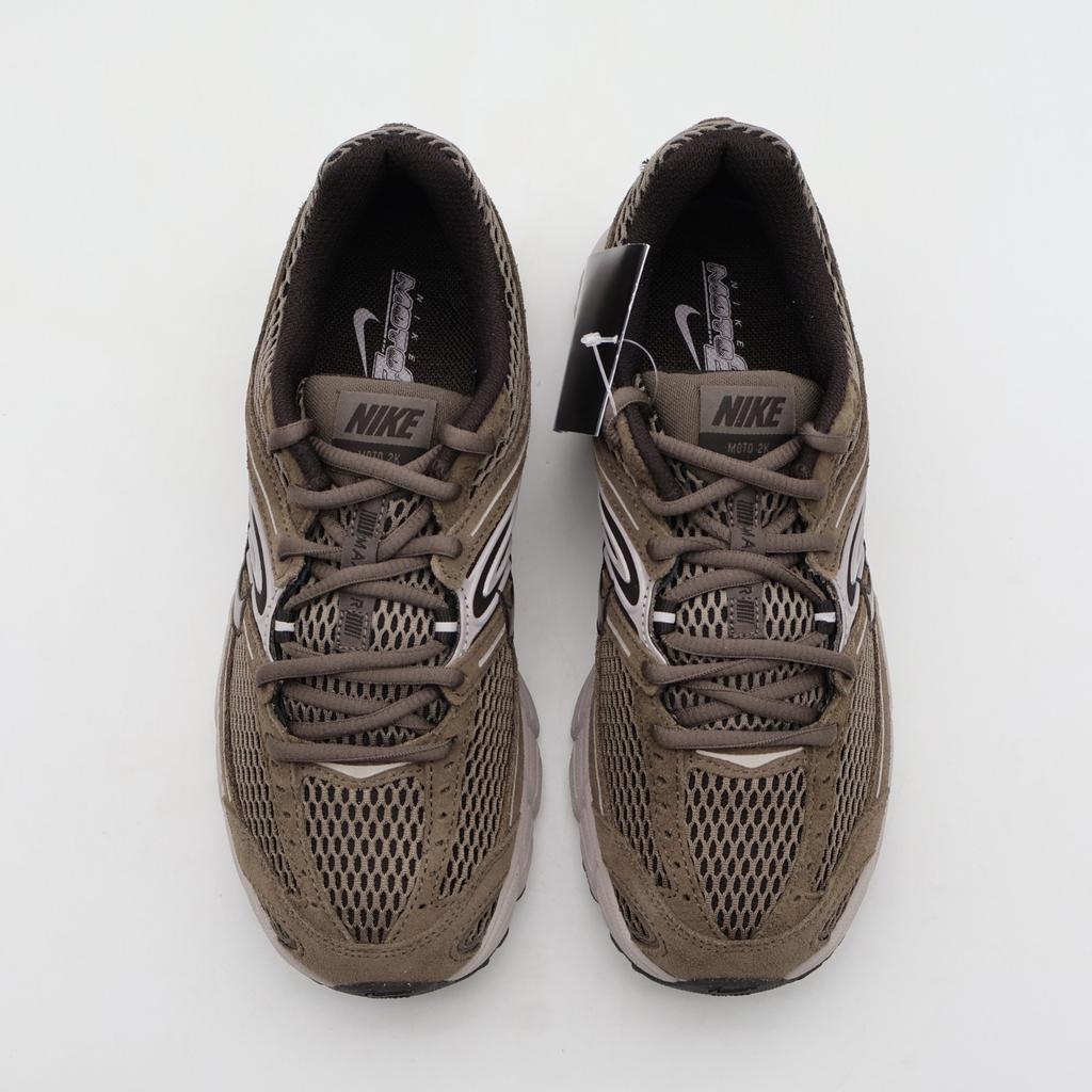 IQ4924-004 Nike Air Max Moto 2K Железный камень Колледж Серый Бархатно-коричневый (Мужской)