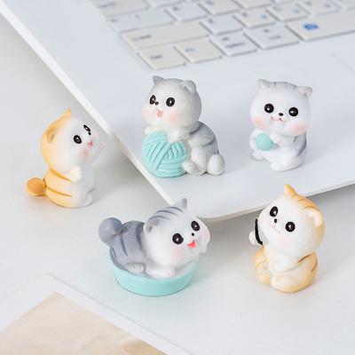 Непослушная смоляная фигурка маленького кота Мини-мультяшные котята Украшения 3D-кошка Настольное украшение Креативные фигурки для автомобиля