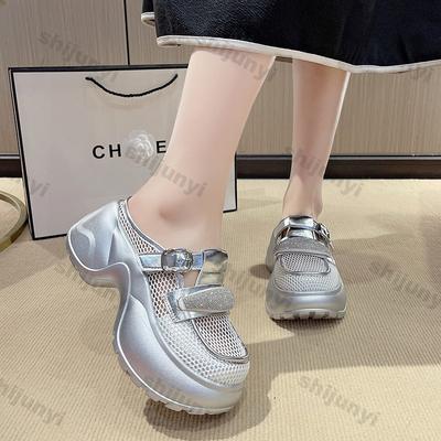 Модные повседневные сандалии на толстой подошве, женские летние 2025, модные дышащие шлепанцы на танкетке, удобные туфли-мюли с пряжкой